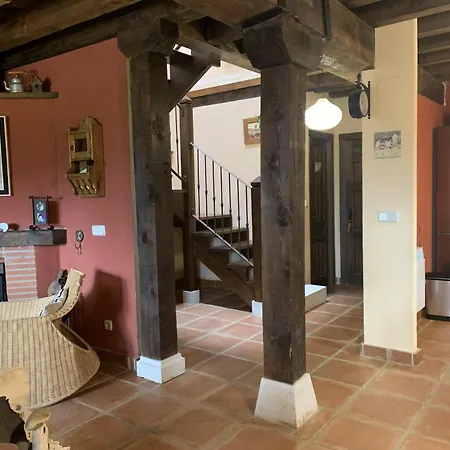 El Acebo De Tanarro Ferienhaus *